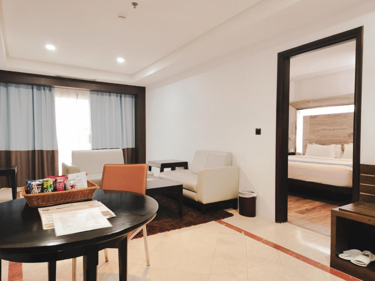Ap Premier Batam Hotel Nagoya Ngoại thất bức ảnh
