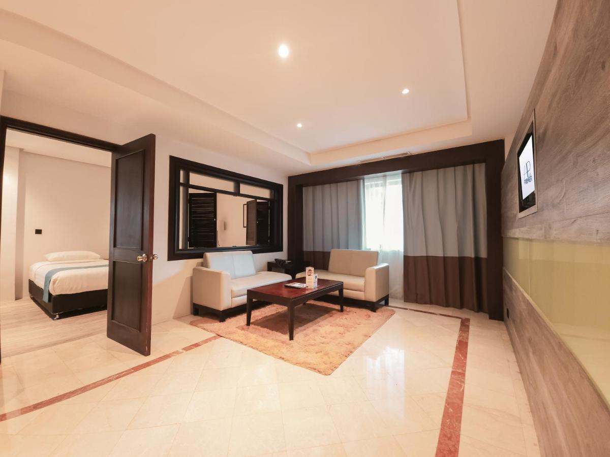 Ap Premier Batam Hotel Nagoya Ngoại thất bức ảnh