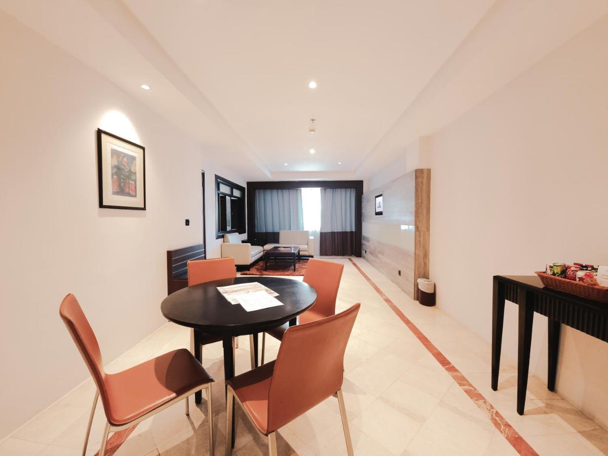 Ap Premier Batam Hotel Nagoya Ngoại thất bức ảnh