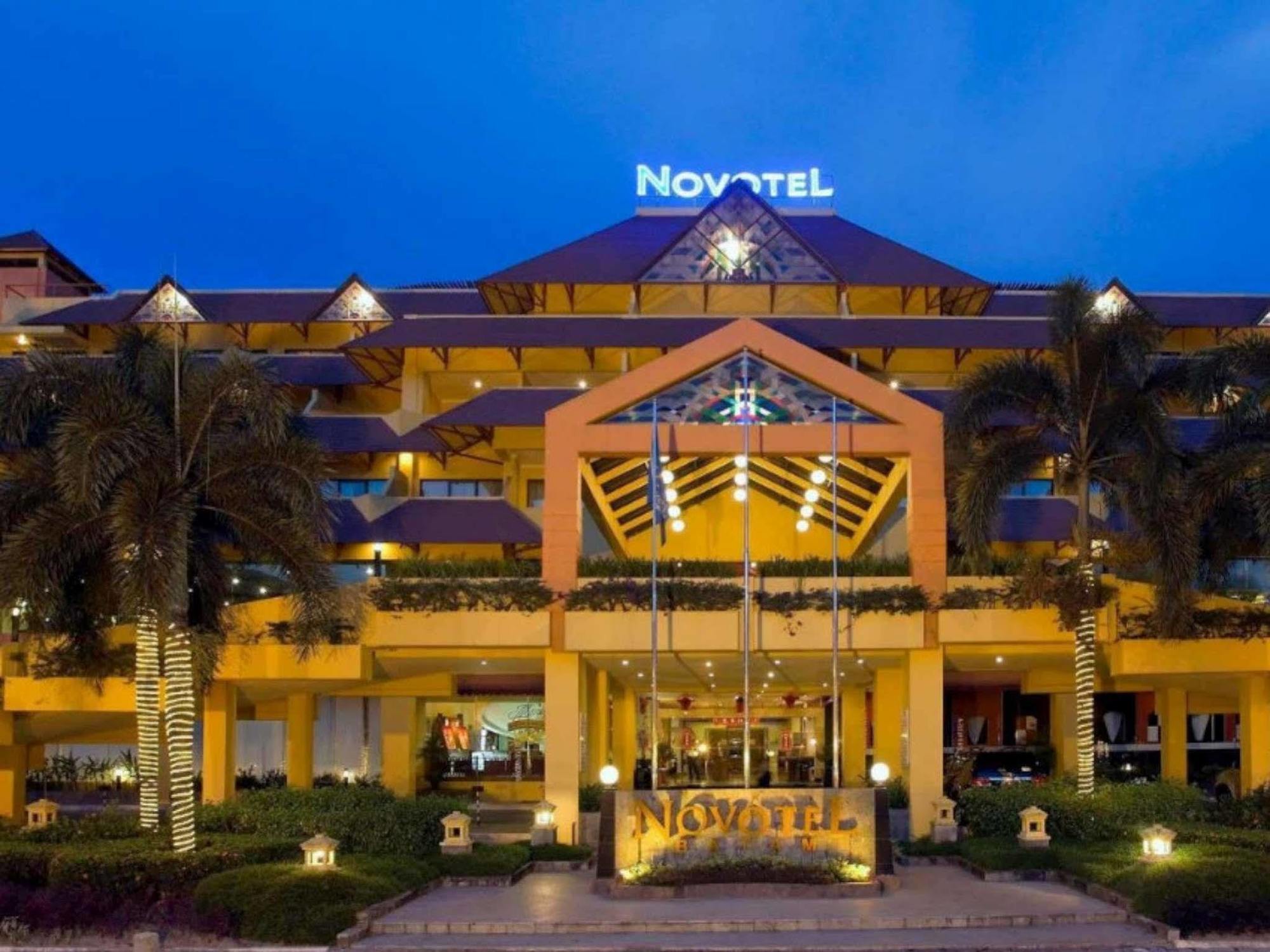 Ap Premier Batam Hotel Nagoya Ngoại thất bức ảnh
